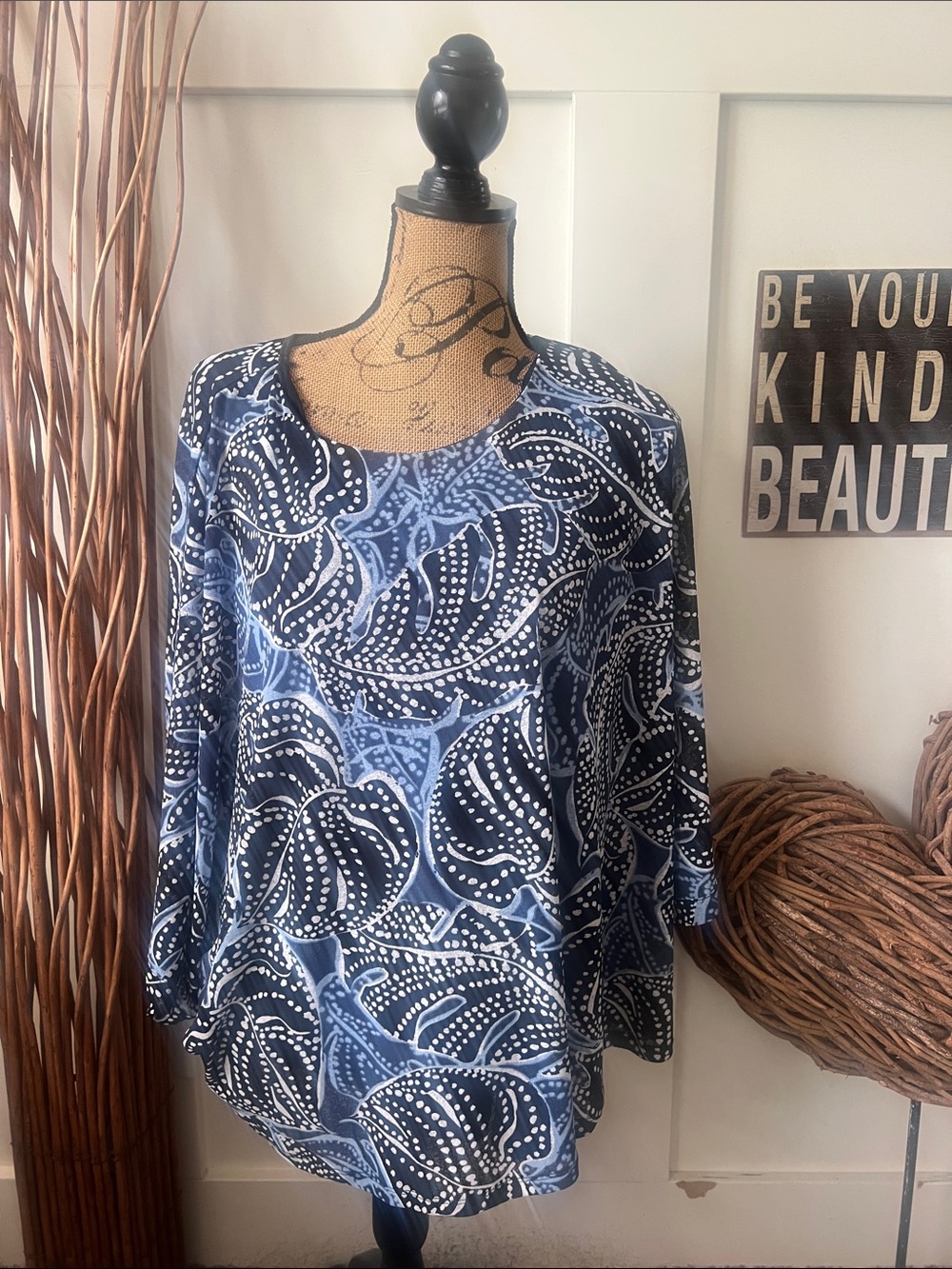 Women's Blue Patterned Scoop Neck Bat Sleeve Top W/Attached Tank